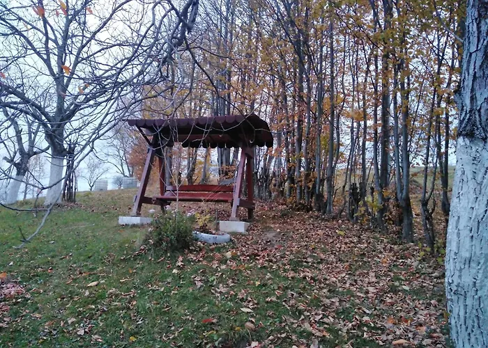 La Salasul Fermecat In Cheile Carasului