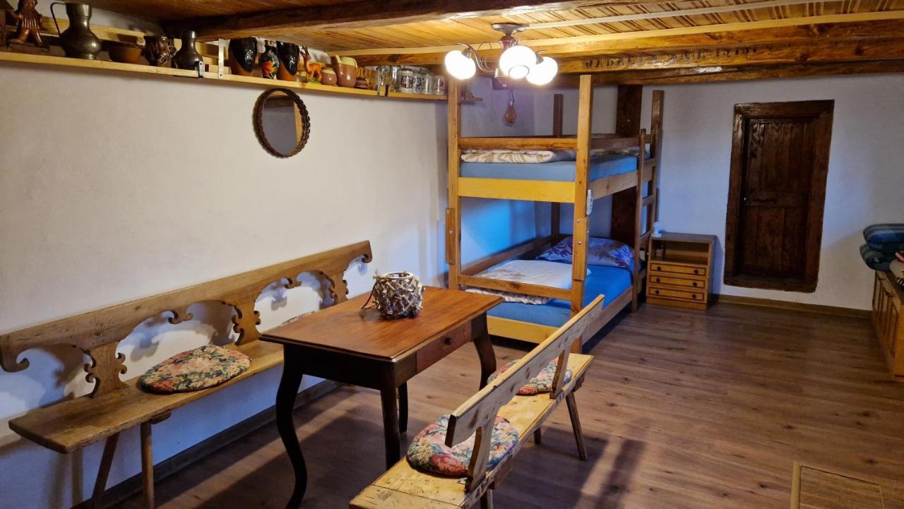 Lodge La Salasul Fermecat In Cheile Carasului